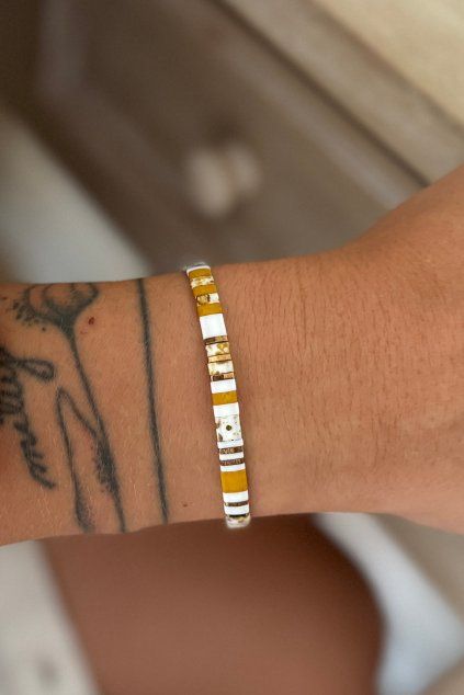 naramek tila amber 1