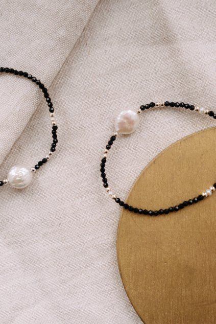 spinel stříbro 1